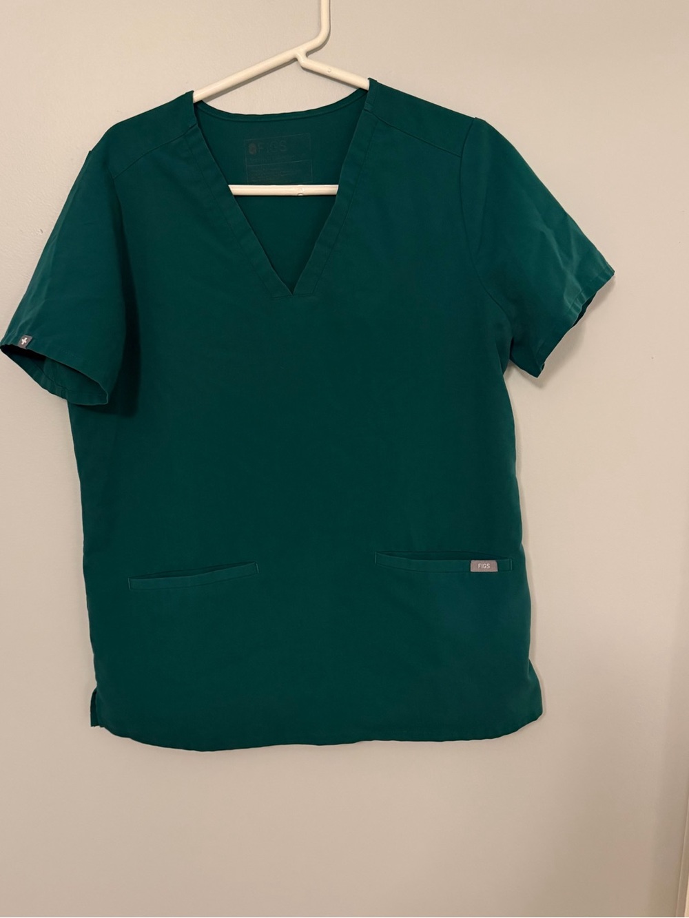 Figs Women's V-Neck Scrub Top in Teal Green